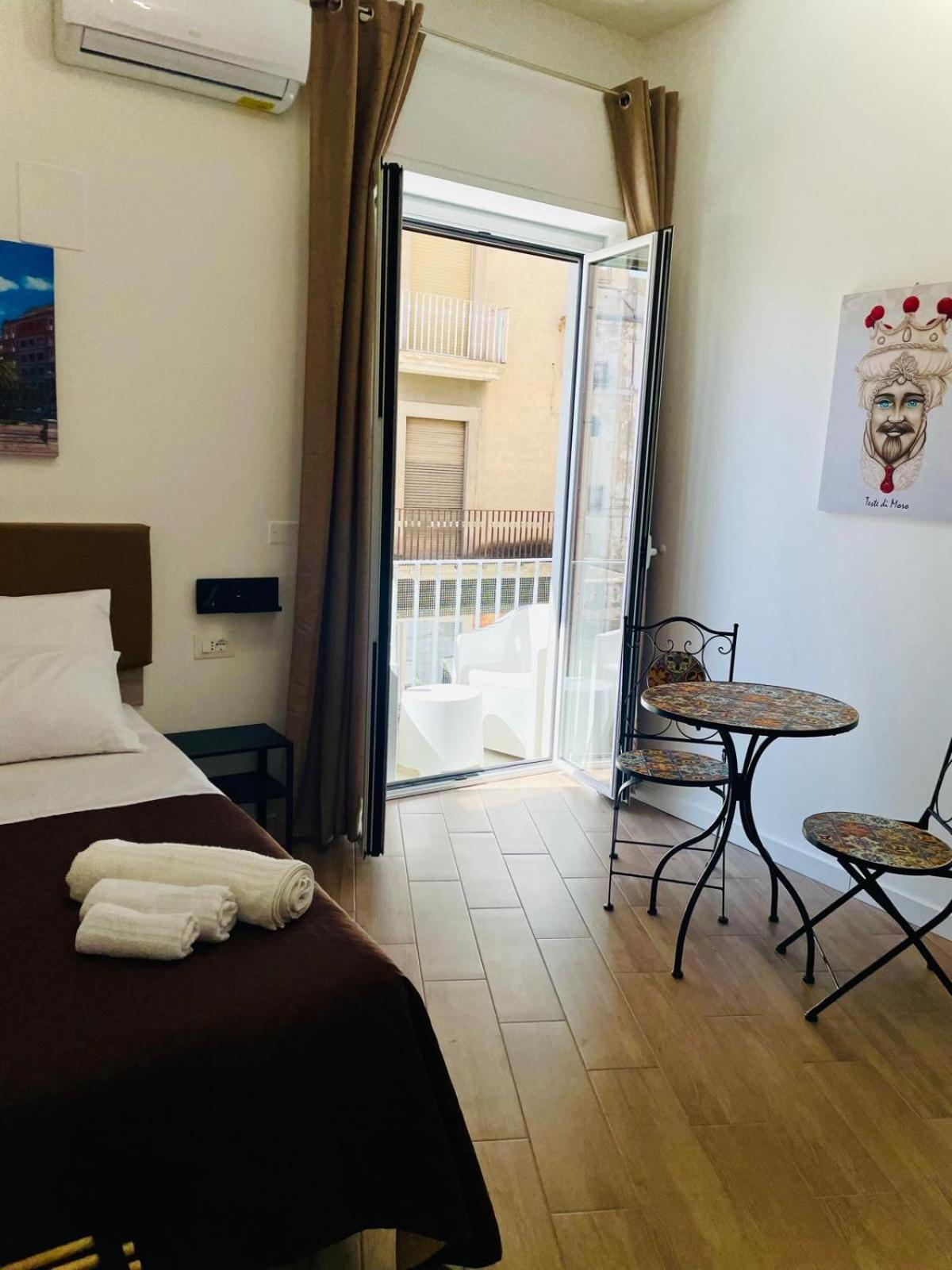 Bieddu Suites Palermo Esterno foto